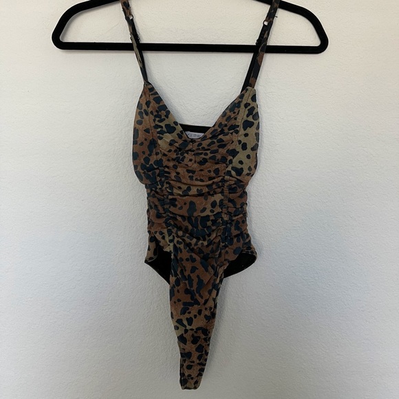 Urban Outfitters Leopard Bodysuit - Picture 1 of 2